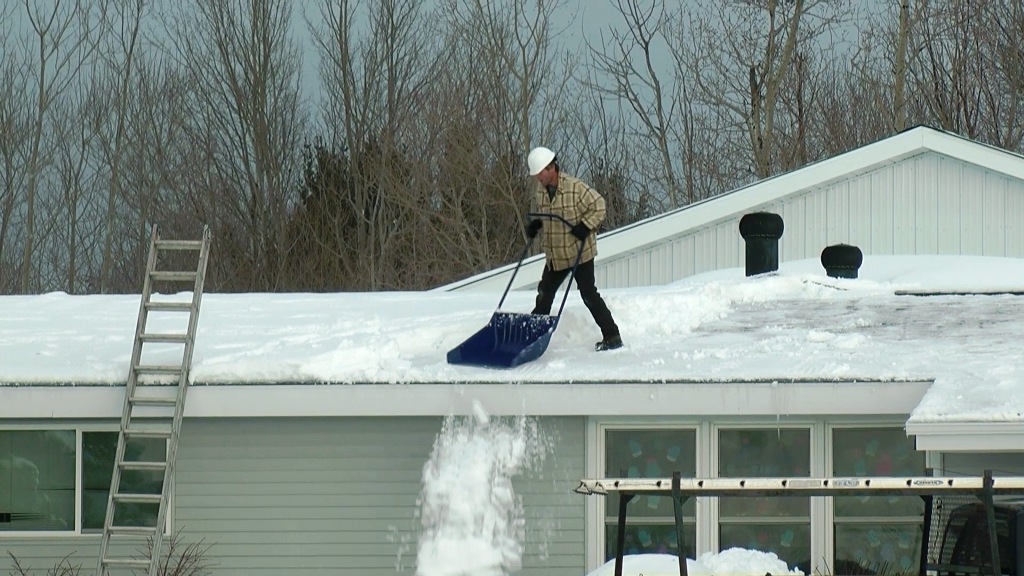 Rooftop snow removal